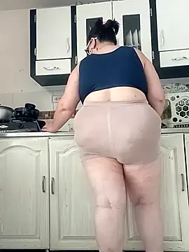 Snapshot of Madisonpalacio chatting on 10/21/25, 01:56 Madisonpalacio online show from 10/21/25, 01:56