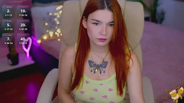 RedShinee online show from 11/19/25, 11:43