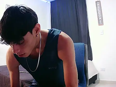 harrytomson 1 online show from 11/02/25, 04:26