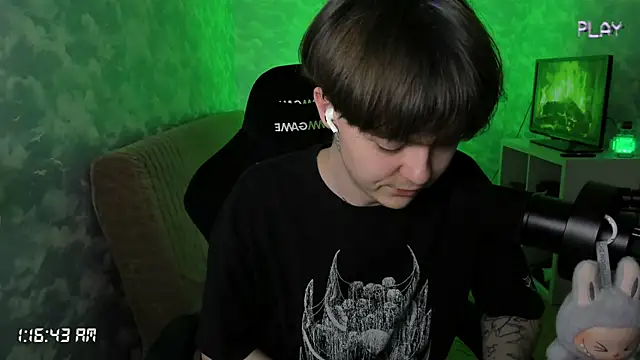 charonbaby1 online show from 10/24/25, 10:17