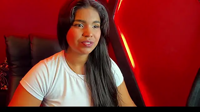 zoe roux21 online show from 01/25/25, 03:51