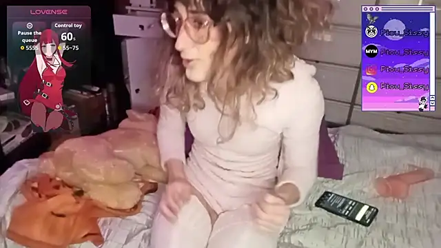 Snapshot of piou-sissy chatting on 11/20/25, 09:58 piou-sissy online show from 11/20/25, 09:58