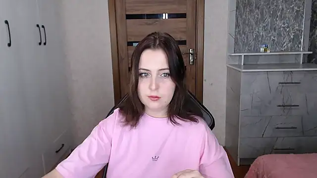 Kristy-Max online show from 11/15/25, 06:04