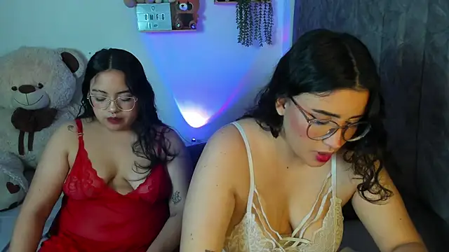 maddie-and-chelsea- online show from 11/18/25, 10:31