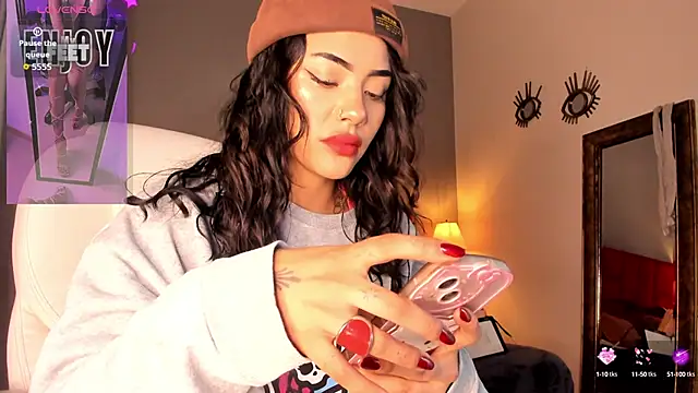 Giovanna oliveira online show from 10/08/25, 04:43