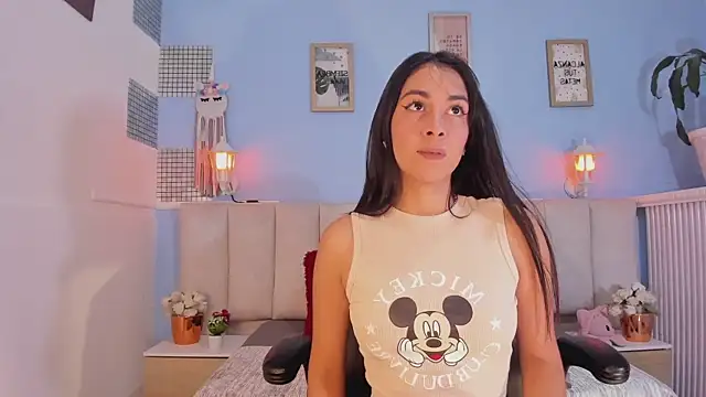 lyzzi smith01 online show from 12/11/24, 07:36