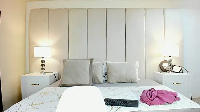 lyzzi smith01 online show from 02/25/25, 01:06