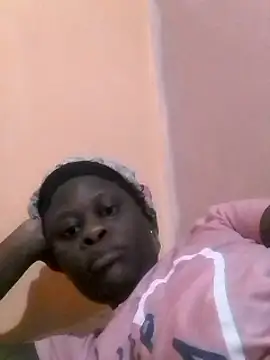 ZIPORA07 online show from 02/19/25, 11:46