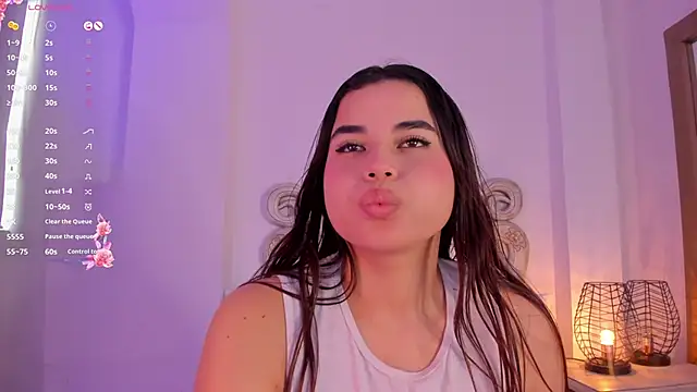 Snapshot of Victoria_vallejo_ chatting on 01/28/25, 02:53 Victoria vallejo online show from 01/28/25, 02:53