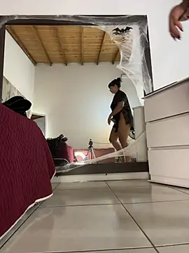 Alexa Miss online show from 10/25/25, 06:57