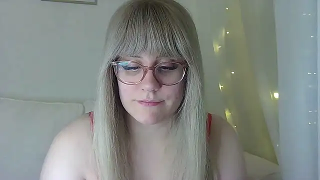 Snapshot of miramore chatting on 12/13/24, 06:27 miramore online show from 12/13/24, 06:27