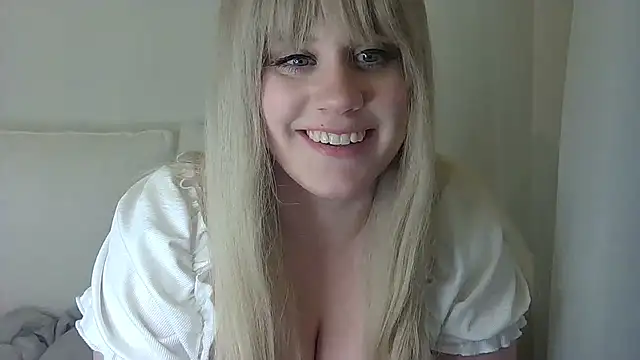 Snapshot of miramore chatting on 02/21/25, 11:32 miramore online show from 02/21/25, 11:32