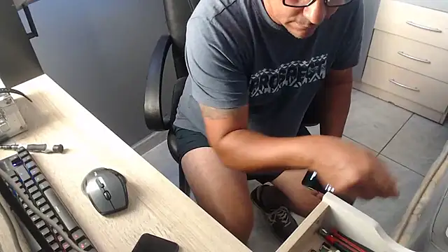 pepepaty online show from 10/26/25, 03:18