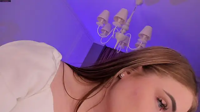 Snapshot of Lissysss chatting on 12/06/24, 10:19 Lissysss online show from 12/06/24, 10:19