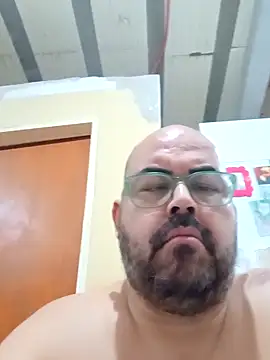 Snapshot of SoloHernan chatting on 03/19/25, 10:53 SoloHernan online show from 03/19/25, 10:53