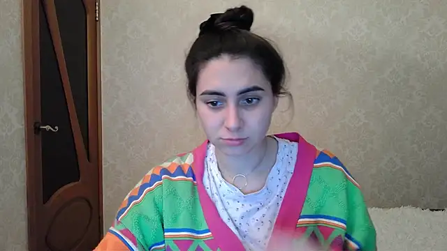 Snapshot of Kashtanka_ chatting on 02/24/25, 05:42 Kashtanka online show from 02/24/25, 05:42