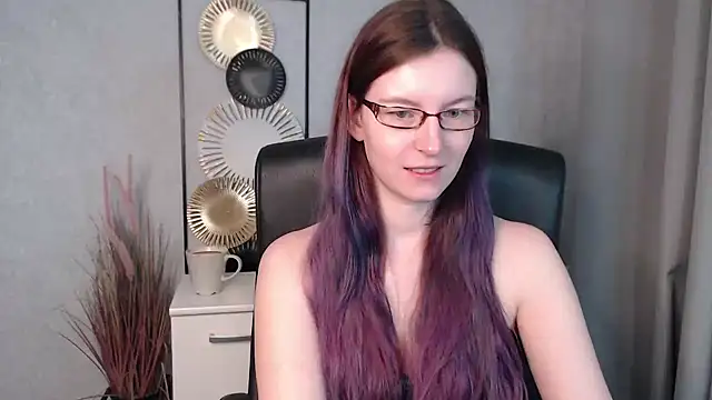 emmaxDelight online show from 12/04/24, 06:33