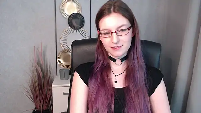 emmaxDelight online show from 12/11/24, 09:30