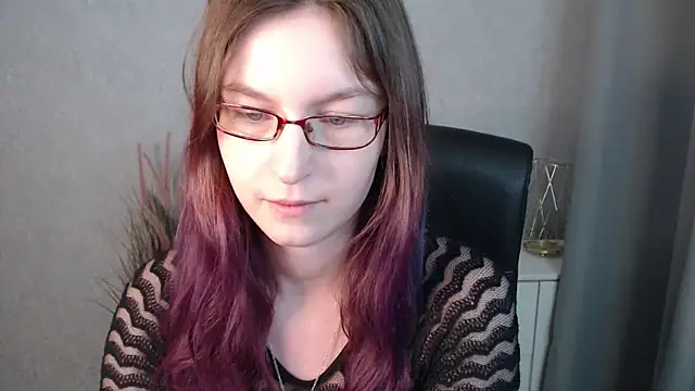 emmaxDelight online show from 01/15/25, 09:35