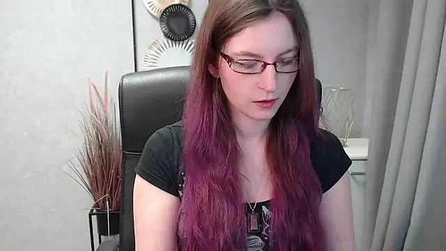 emmaxDelight online show from 01/26/25, 10:45