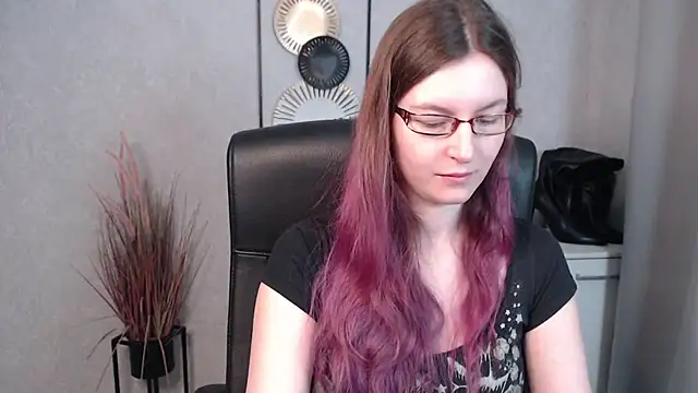 emmaxDelight online show from 03/04/25, 06:37