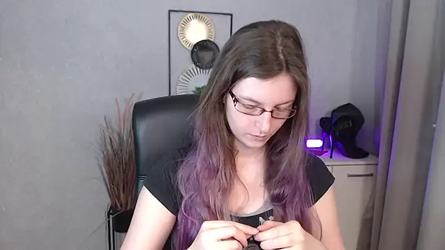 emmaxDelight online show from 09/19/25, 05:31