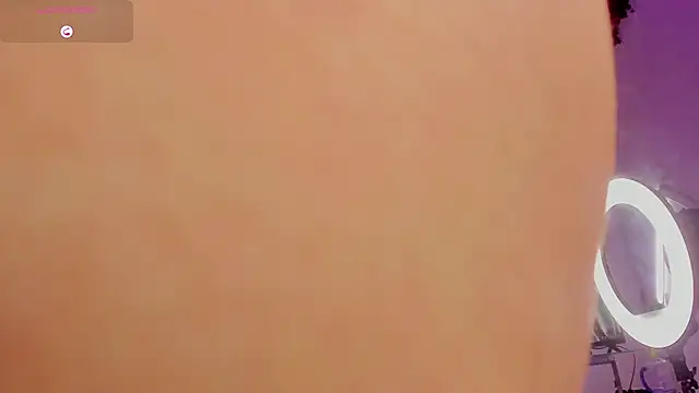 Snapshot of Mia_ross16 chatting on 01/26/25, 02:19 Mia ross16 online show from 01/26/25, 02:19