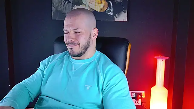 Snapshot of AngeloEric chatting on 12/03/24, 07:32 AngeloEric online show from 12/03/24, 07:32