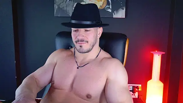 Snapshot of AngeloEric chatting on 12/19/24, 11:07 AngeloEric online show from 12/19/24, 11:07