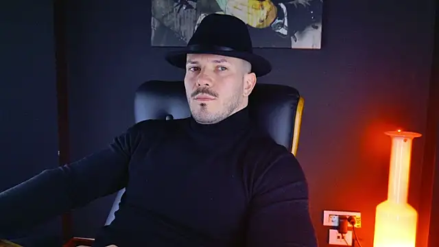 Snapshot of AngeloEric chatting on 01/13/25, 11:30 AngeloEric online show from 01/13/25, 11:30