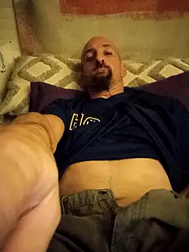 Snapshot of armdy371 chatting on 11/19/25, 02:55 armdy371 online show from 11/19/25, 02:55