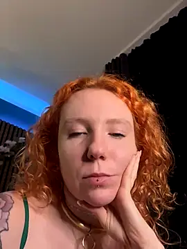 alt cutie online show from 11/19/25, 05:18