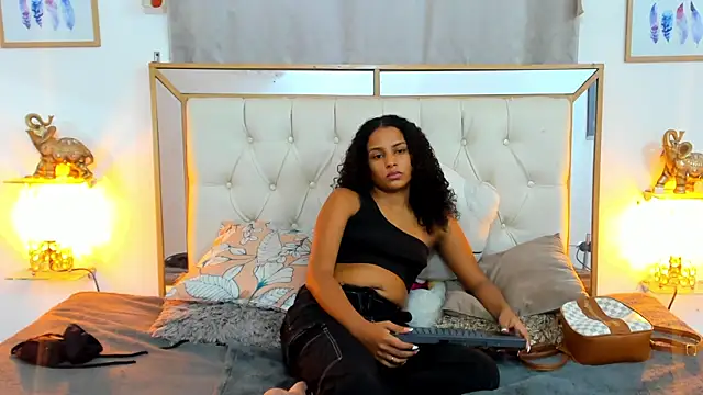 camila sex latina online show from 01/12/25, 12:39