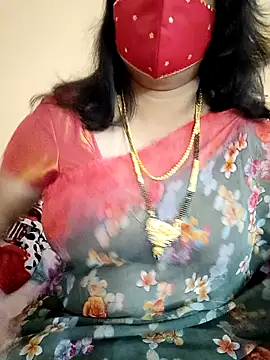 Snapshot of neelu-hoty chatting on 12/11/24, 03:58 neelu-hoty online show from 12/11/24, 03:58