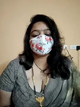 Snapshot of neelu-hoty chatting on 12/27/24, 01:43 neelu-hoty online show from 12/27/24, 01:43