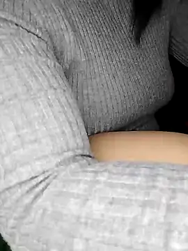 Snapshot of Gipsybrownpussy chatting on 12/18/24, 08:20 Gipsybrownpussy online show from 12/18/24, 08:20