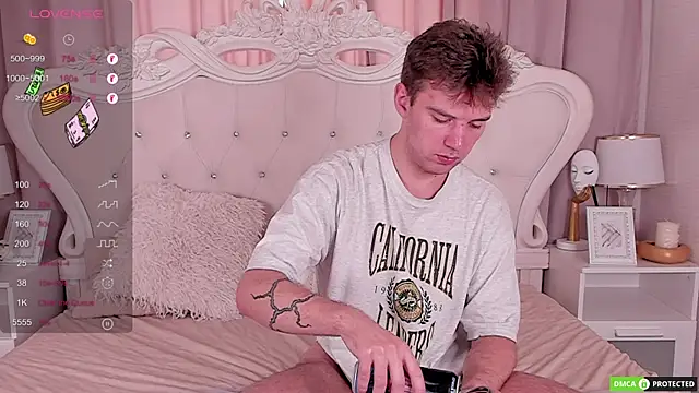 ArthurWhitee online show from 09/20/25, 08:15