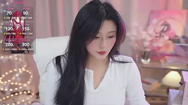 Snapshot of YINGTao-168 chatting on 09/28/25, 01:11 YINGTao-168 online show from 09/28/25, 01:11