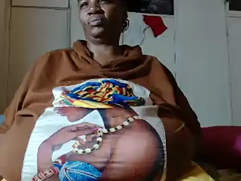 Snapshot of tinagiant chatting on 01/18/25, 05:37 tinagiant online show from 01/18/25, 05:37