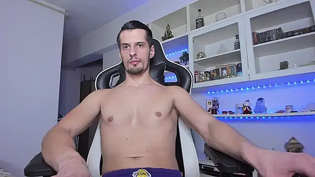 Snapshot of ToddClaytonn chatting on 01/19/25, 01:10 ToddClaytonn online show from 01/19/25, 01:10