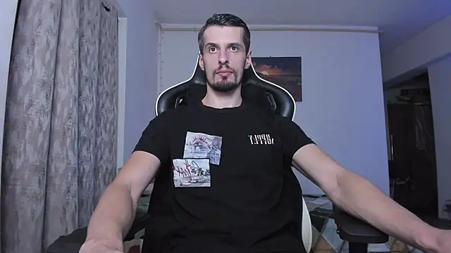 Snapshot of ToddClaytonn chatting on 09/12/25, 09:26 ToddClaytonn online show from 09/12/25, 09:26