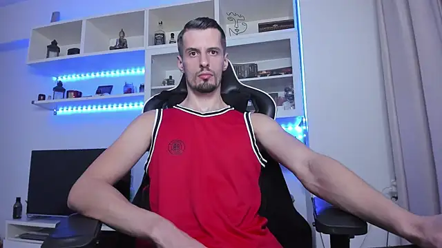 Snapshot of ToddClaytonn chatting on 10/02/25, 02:02 ToddClaytonn online show from 10/02/25, 02:02