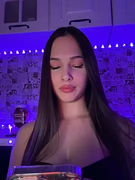 EricaWalls online show from 02/02/25, 02:17