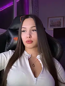 EricaWalls online show from 11/02/25, 05:15