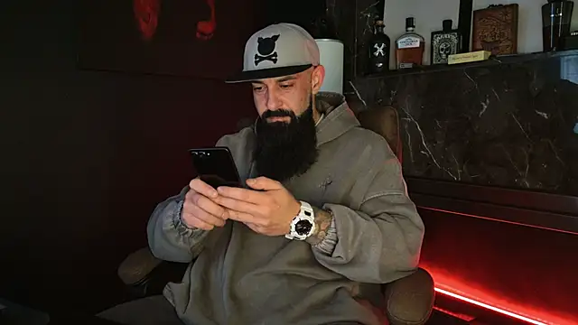 Snapshot of axxelrich_ chatting on 11/20/25, 07:08 axxelrich online show from 11/20/25, 07:08