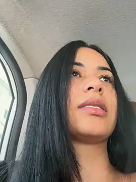 Laisabrazil online show from 11/29/25, 02:09