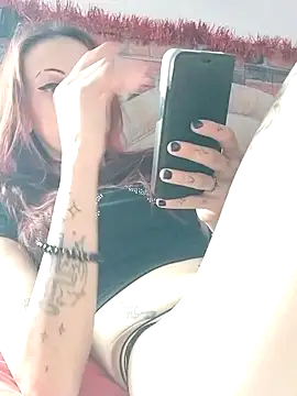 kriszy baby online show from 12/04/25, 08:23