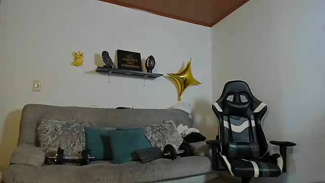 julian wallace online show from 10/29/25, 03:47