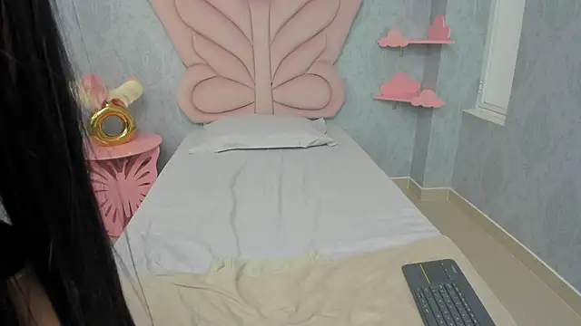 MaddyCute4u online show from 02/12/25, 02:43