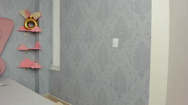 MaddyCute4u online show from 02/17/25, 03:20